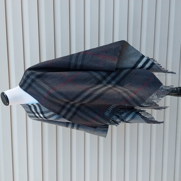 BURBERRY CONTRAST CHECK WOOL CASHMERE JACQUARD CAPE PONCHO - Picture 6 of 10